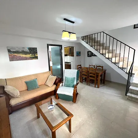 Casa Playa Torrecilla נרחה