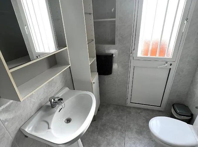 Casa Playa Torrecilla * נרחה